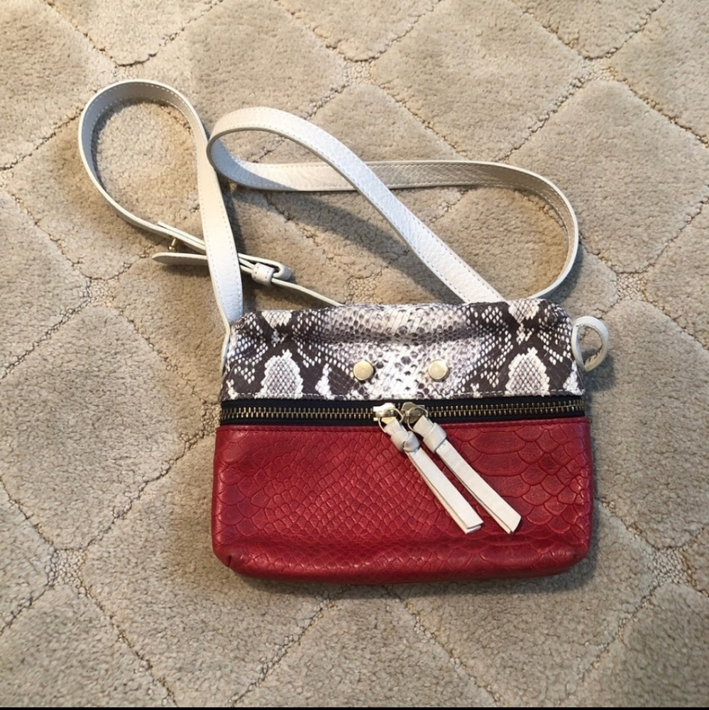 WOMEN'S TL-180 RED CROCODILE PRINT LEATHER MINI MESSENGER COSSBODY BAG $400